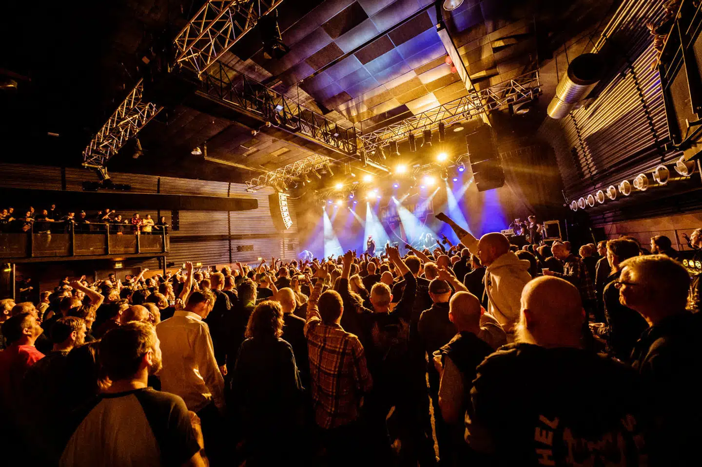 Berlingske kunne i foråret afsløre, at ansatte på de københavnske, kommunale spillesteder Amager Bio og Beta havde brugt store summer på rejser, alkohol og dyre restaurantbesøg. På den baggrund blev der iværksat en stor undersøgelse. Den ligger nu klar og afslører mere rod i bilagene hos kommunens kultur- og fritidsinstitutioner.