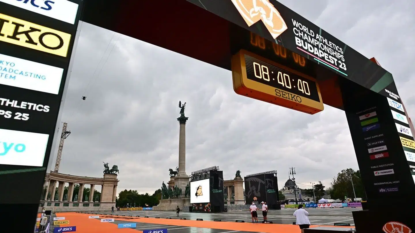 VM i atletik i Budapest er ramt af uvejr.