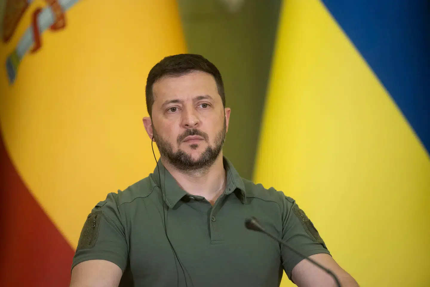 Præsident Volodymyr Zelenskyj skriver på det sociale medie Telegram, at »et russisk missil ramte selve centrum i byen Tjernihiv, i vores Tjernihiv.« (Foto: Presidential Office of Ukraine/picture-alliance/dpa/AP Images/Ritzau Scanpix)