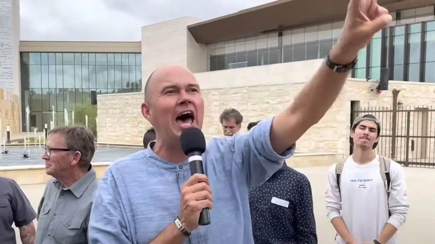 Den danske prædikant Torben Søndergaard er fri efter mere end år i fangenskab i USA.