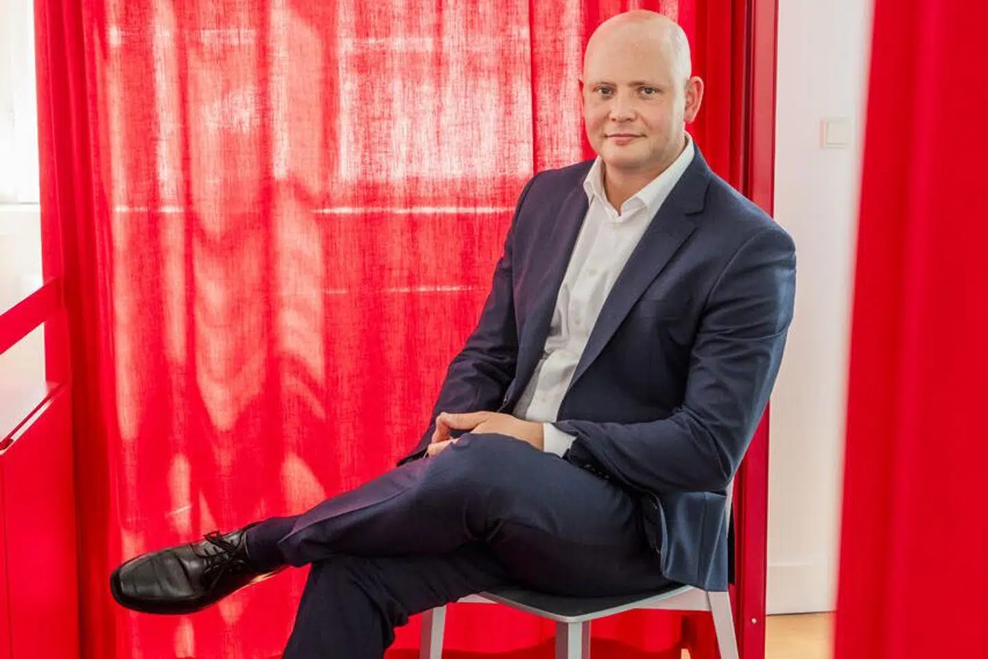 »Vi har bedt om et møde med ministeren, men det havde han ikke tid til. Nu, hvor han har fået skabt ro i tv-, musik- og filmbranchen, kunne han måske begynde at interessere sig for bygningsarven,« skriver Jep Loft, Claus M. Smidt, Jenny Bendix Becker, m.fl.