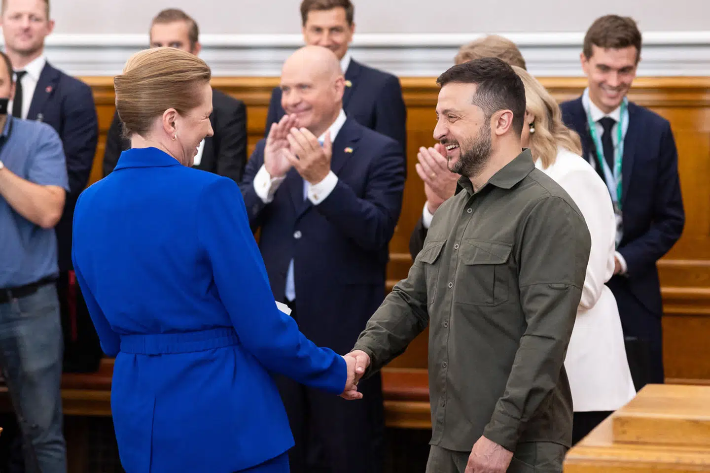 »Det virker ikke til, at regeringen har nogen grænser for, hvilke konsekvenser den påfører det danske folk. Regeringen smider ubekymret borgernes penge efter materiel støtte til Ukraine, ligesom den også ser stort på borgernes ytringsfrihed,« skriver Joachim Mortensen.