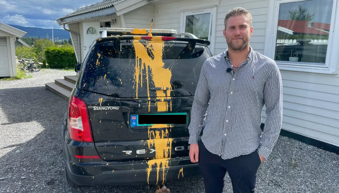 Jonas Henriksen fortalte i sidste måned i en podcast, om hvordan han i to år blev forfulgt. Han frygtede for sit liv - og især efter hans forfølgere havde overmalet busskure i byen med trusler. Få dage senere var han død