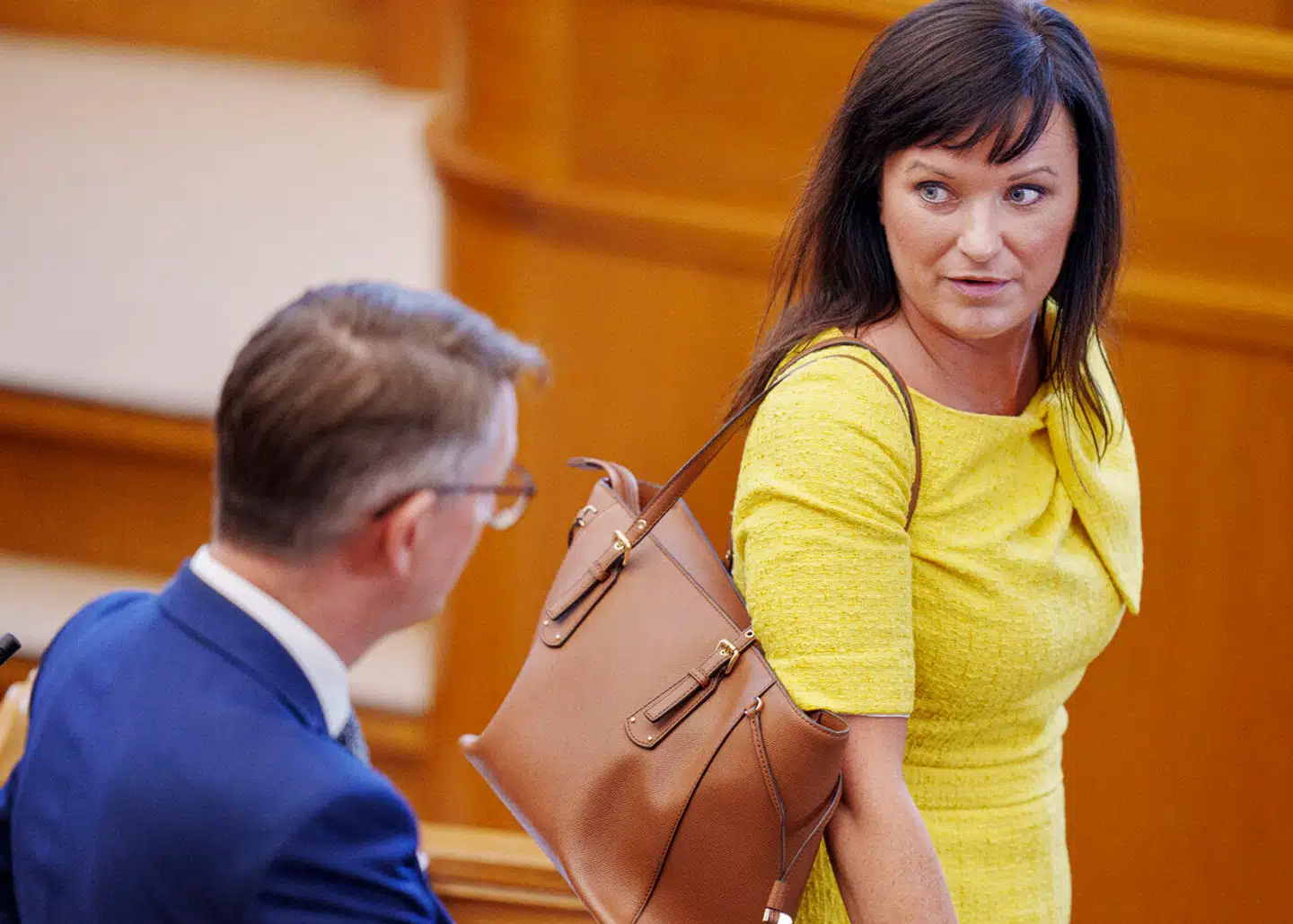 Et opråb, som har fyldt vældig meget i mediebilledet det seneste døgn, kommer fra de fem regionsrådsformænd, der sammen har forfattet en kronik i Jyllands-Posten. Budskabet i kronikken er, at sundhedsvæsenet mangler penge. Kronikken bliver nu heftigt debatteret blandt politikerne på Christiansborg. Herunder også af sundhedsminister Sophie Løhde (V).