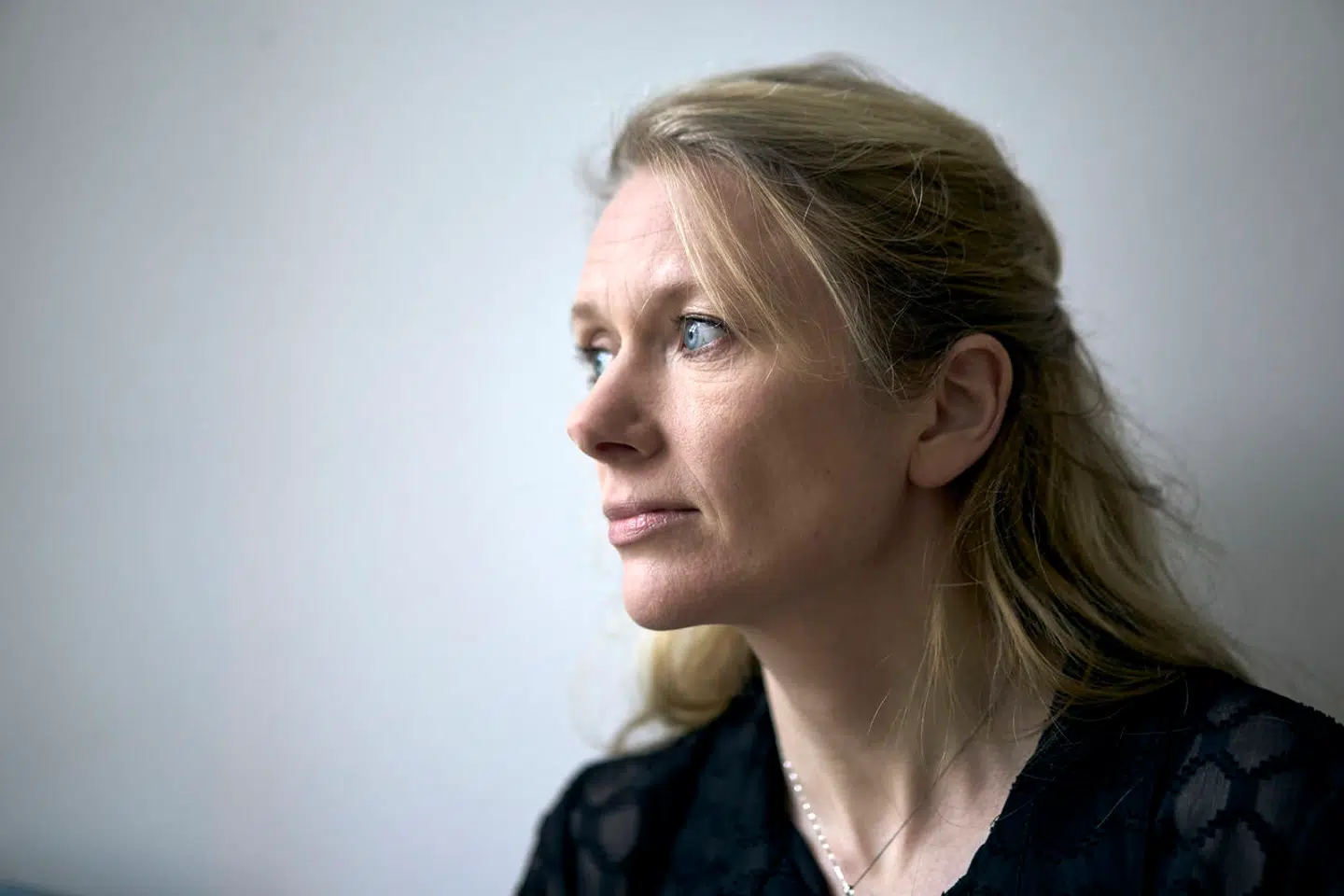 »Vi bilder os selv ind, at vi skal kende hinanden fuldt ud. Måske er det også godt, at der er noget ved hinanden, vi ikke ved,« mener Marie Høgh.