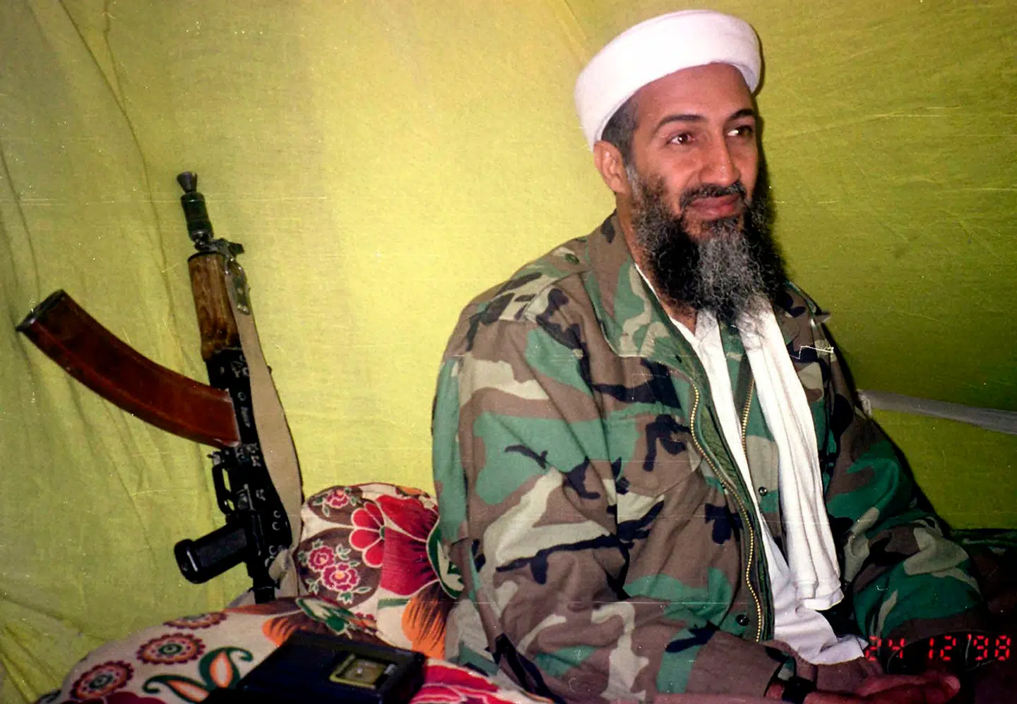 Den tidligere al-Qaeda-leder Osama bin Laden blev skudt og dræbt af amerikanske specialstyrker. Osama bin Laden menes at være en af hovedpersonerne bag terrorangrebet 11. september 2001, hvor over 3.000 mennesker mistede livet.