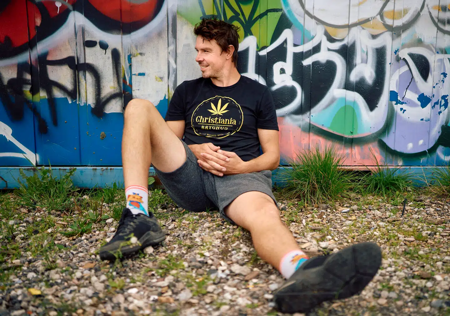 Carl Oskar Strange, der kaldes Carlo, er født og opvokset på Christiania. Han mærkede Christiania stå sammen igen, da de besluttede, at Pusher Street skal lukkes.