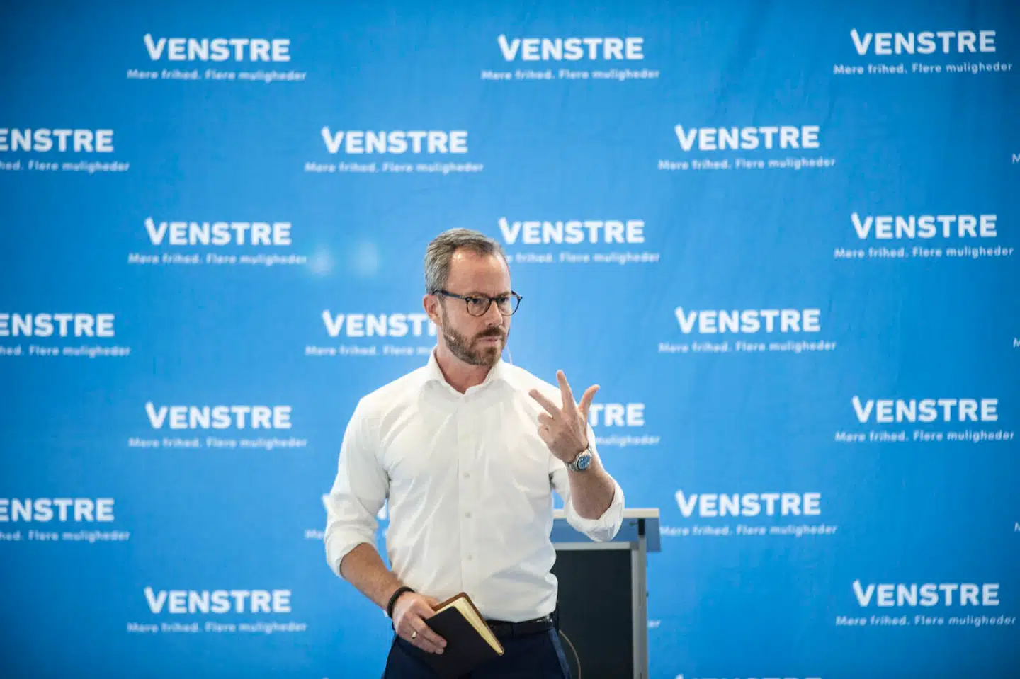 Regeringens tre partier skal nå til enighed om en kommende CO2-afgift for landbruget. Her er et svar fra Jakob Ellemann-Jensen, givet på et medlemsmøde på Tietgen Handelsgymnasium i Odense, blevet helt centralt.