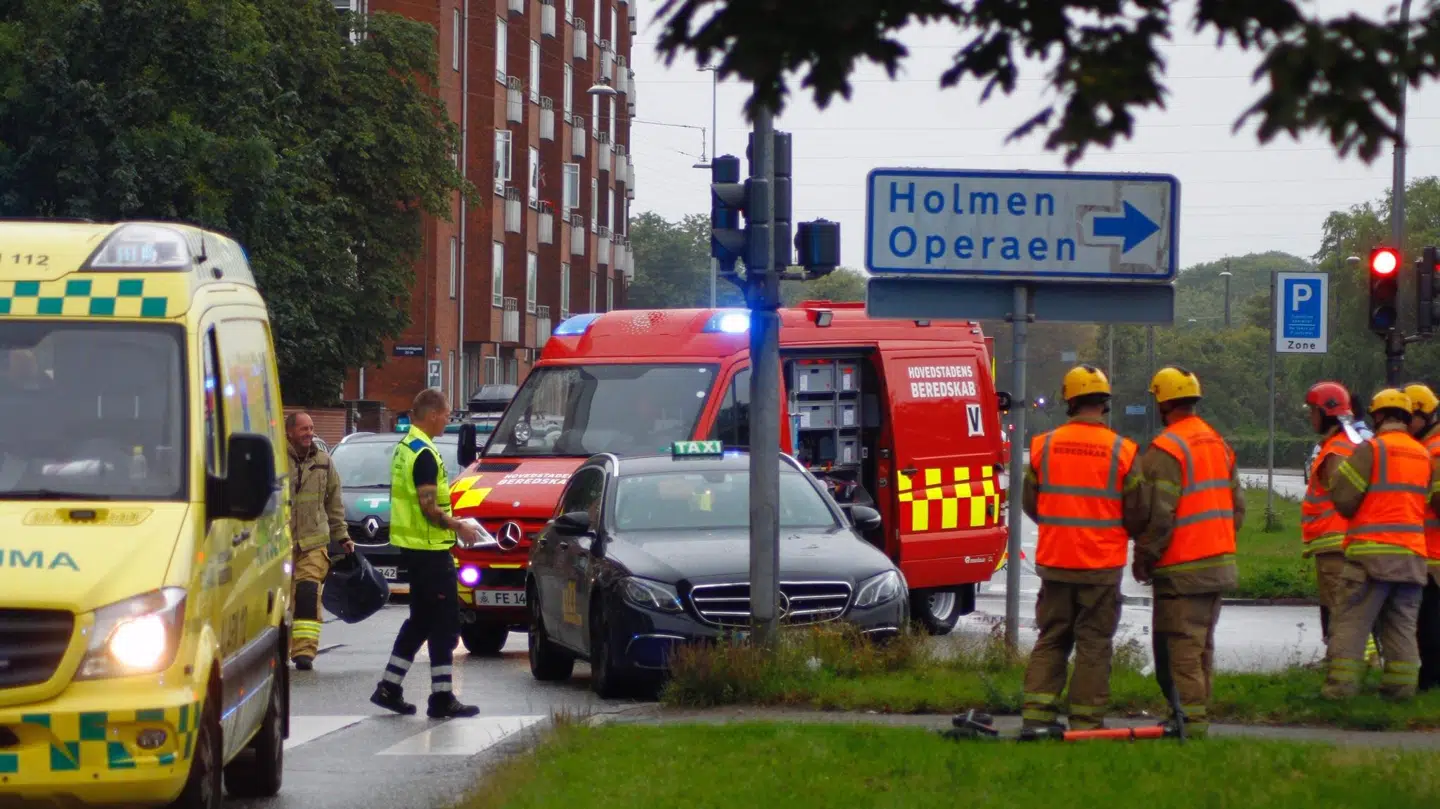 Søndag aften blev en person på et el-løbehjul kørt ned på Amager.