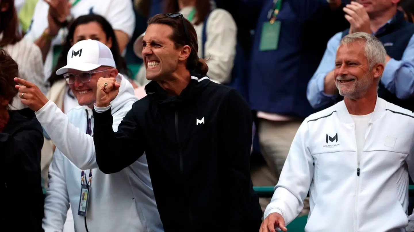 Holger Runes team under Wimbledon. Fra venstre: Mike James (analytiker), Lapo Becherini (fysisk træner) og Lars Christensen.
