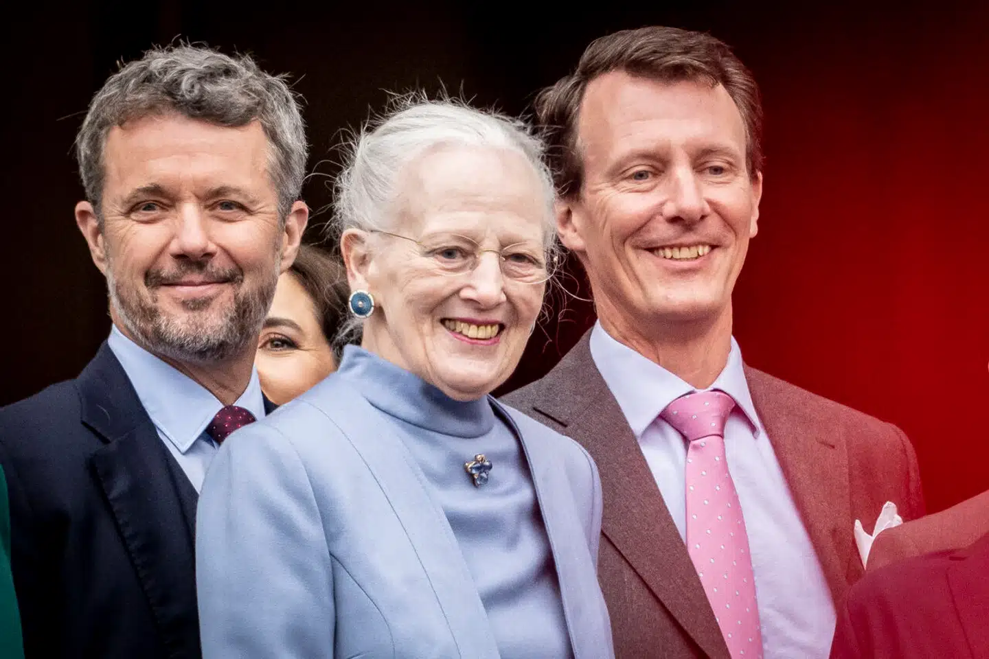En krise udspillede sig lige i hjertet af den kongelige familie i 2022, da Dronningen besluttede at tage titlerne fra prins Joachims børn.