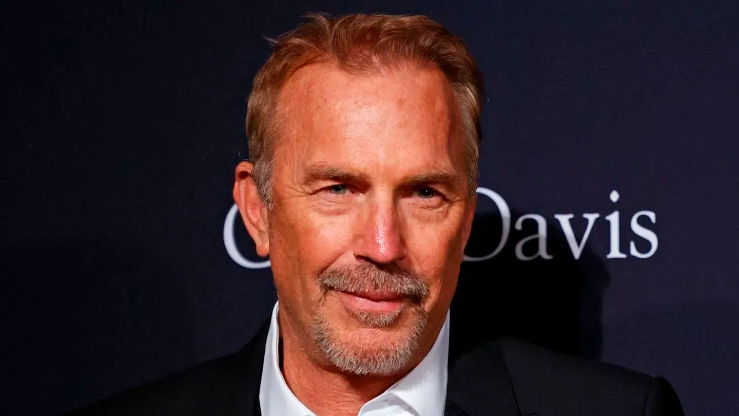Den amerikanske skuespiller Kevin Costner har blandt andet vundet to Oscars, og ikke mindst kan han for tiden ses i hovedrollen i den populære 'Yellowstone'-serie.