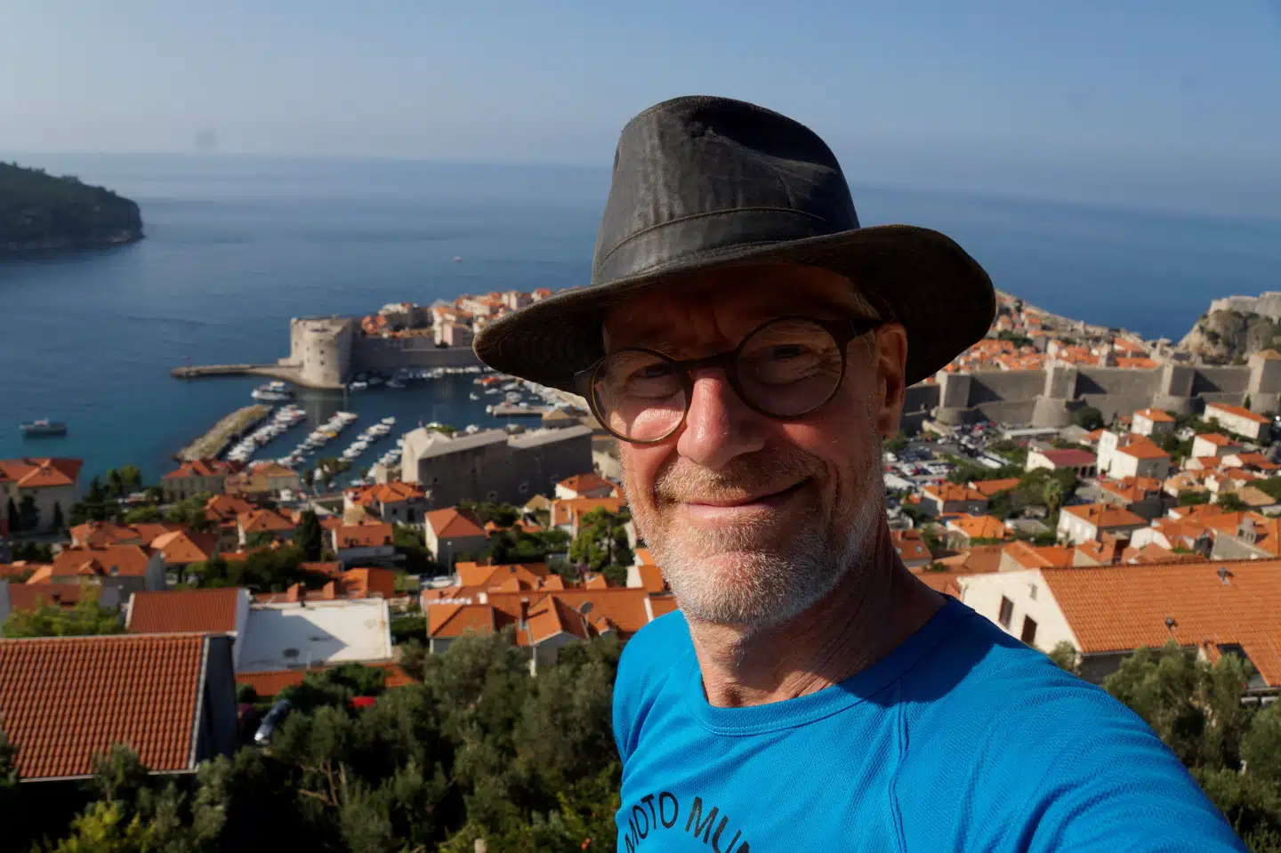 Hjalte Tin er ikke færdig med at opleve verden, til trods for at han sammen med sin kone har rejst på eventyr i over 40 år. 8. september fylder han 70. (Privatfoto). Free