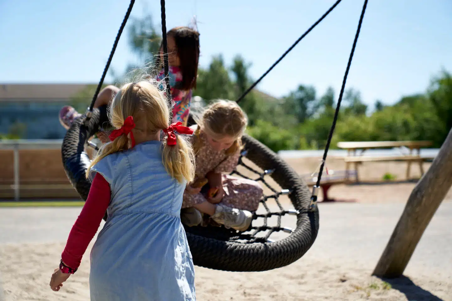 Arkivfoto: Mødrehjælpen ønsker nu et opgør med dyre skolefotos af skoleelever.