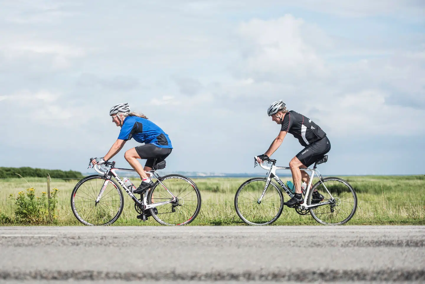 Financial Times anbefaler en rute, der starter ved Nyhavn, går videre langs Strandvejen og slutter på Louisiana. Den er 50 kilometer lang.