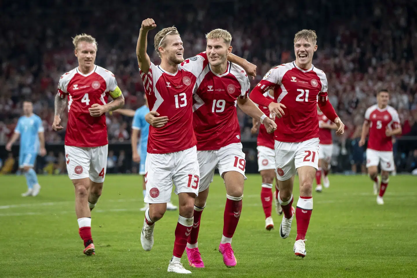 Glæden var kort for Morten Hjulmand, der under sin landsholdsdebut torsdag aften scorede i 79. minut. Målet blev annulleret for offside.
