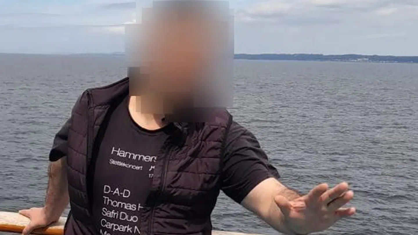 Børnenes 51-årige far blev i sommer varetægtsfængslet in absentia efter et grundlovsforhør ved Retten i Hillerød. Han er sigtet for blandt andet frihedsberøvelse, vold og tvang.