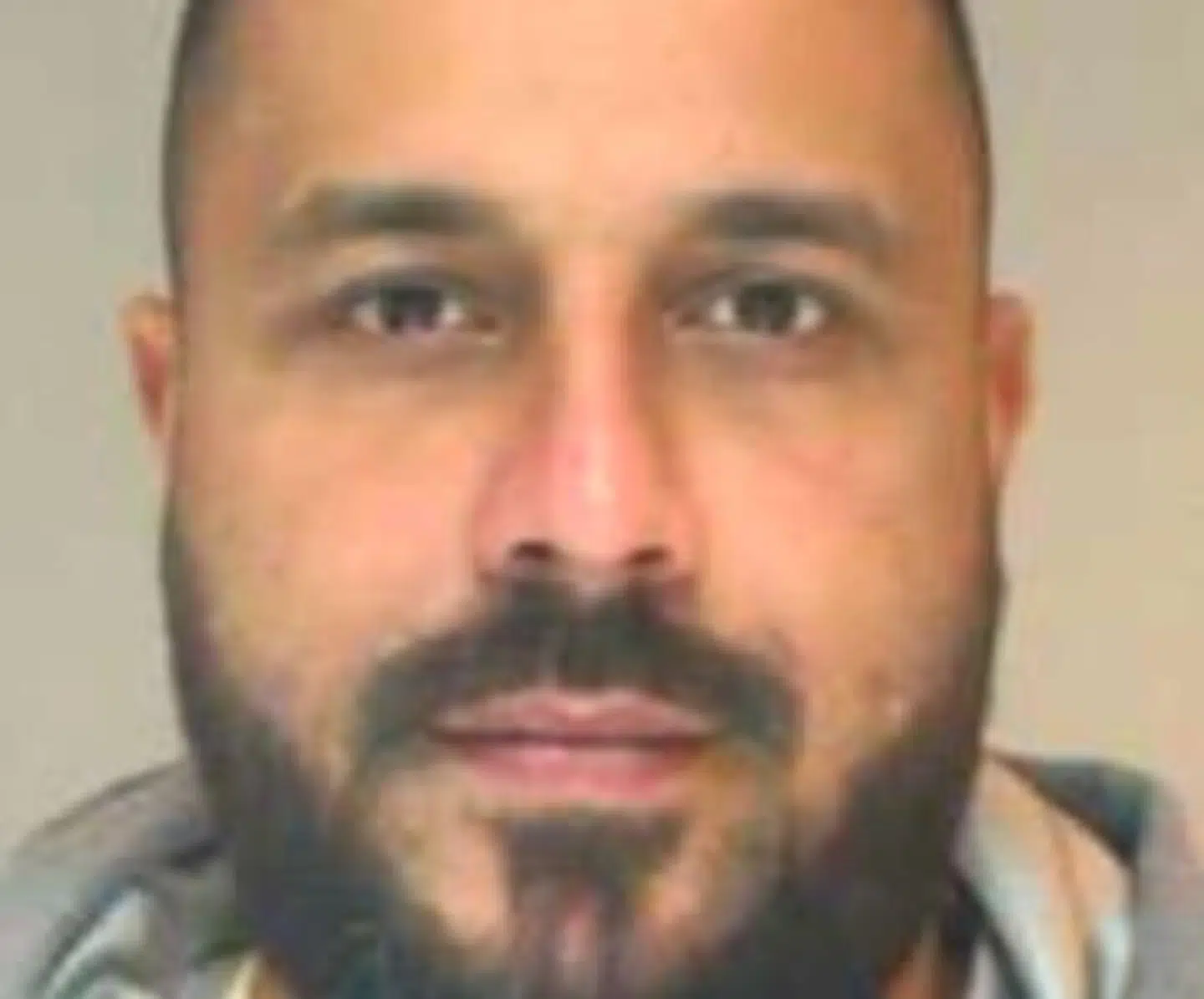 Den svenske bandefigur Salam Al-Jawahiri, 36, blev skudt ned og dræbt 4. februar 2022 på Vesterbro i København. Ifølge politiet i et opgør med fjender fra det svenske bandemiljø.
