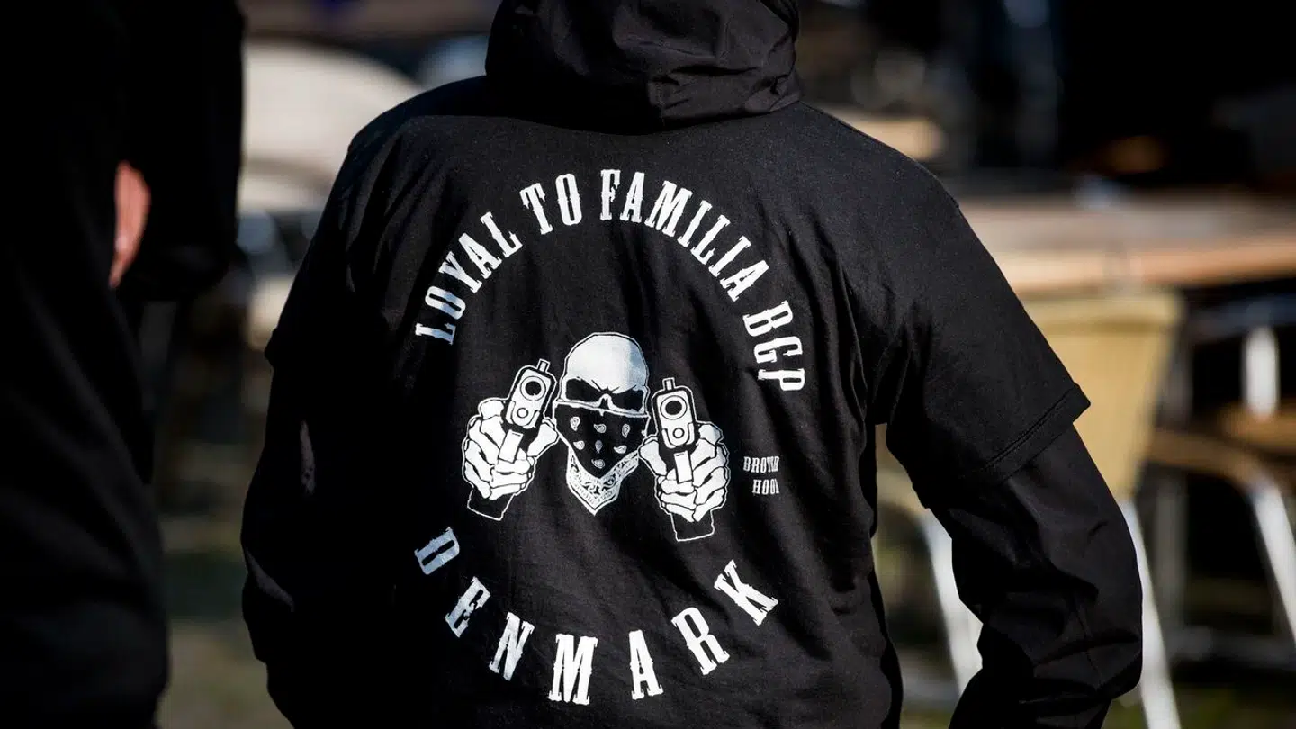 Loyal To Familia-banden er blevet gjort forbudt, men dens medlemmer er fortsat særdeles aktive.