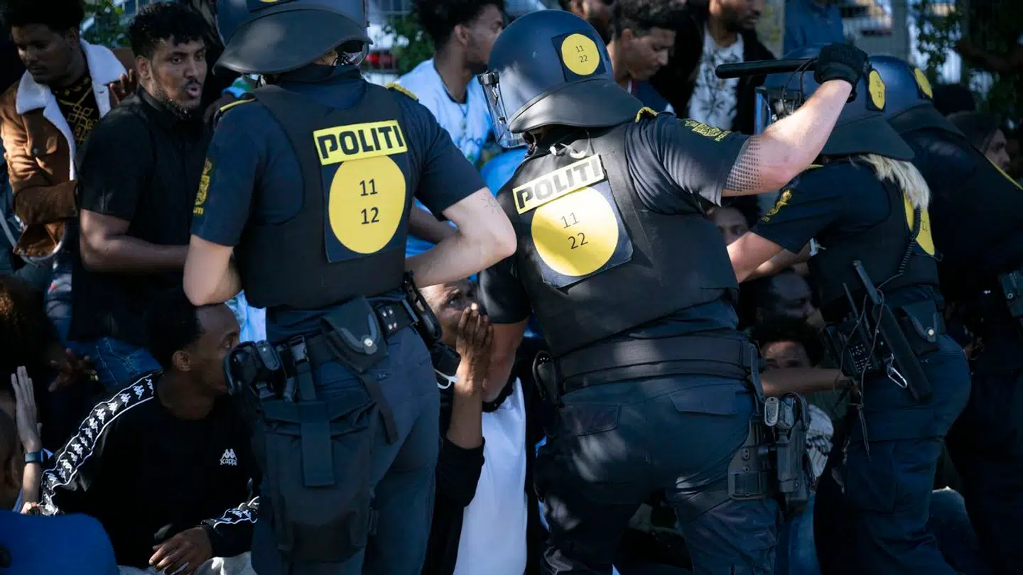 Københavns Politi fremstiller ikke en person, som blev anholdt efter en demonstration ved en eritreisk fest lørdag, i grundlovsforhør.
