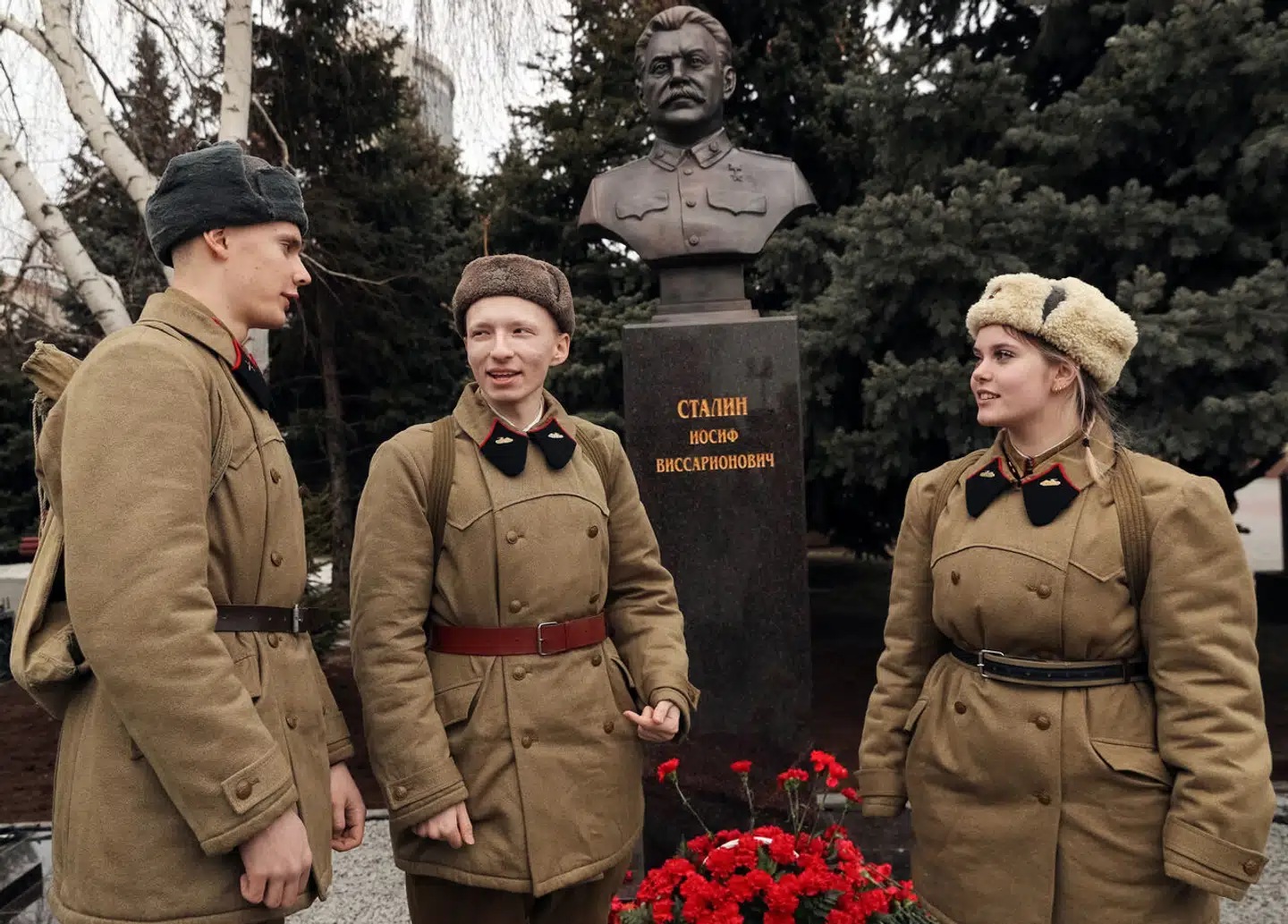 80-året for Slaget ved Stalingrad blev i februar i år fejret med pomp og pragt. Og et nyt monument for Josef Stalin, den tidligere leder af Sovjetunionen, blev præsenteret i byen, der ellers blev omdøbt til Volgograd under Nikita Khrusjtjov i opgøret med Stalin-tidens rædsler. Foto: Artem Krasnov, Scanpix.