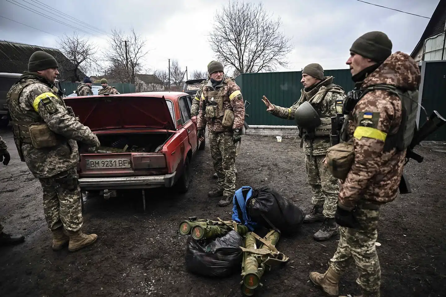 Ukrainske soldater øst for Kyiv. Foto: Aris Messinis / AFP / Ritzau Scanpix.