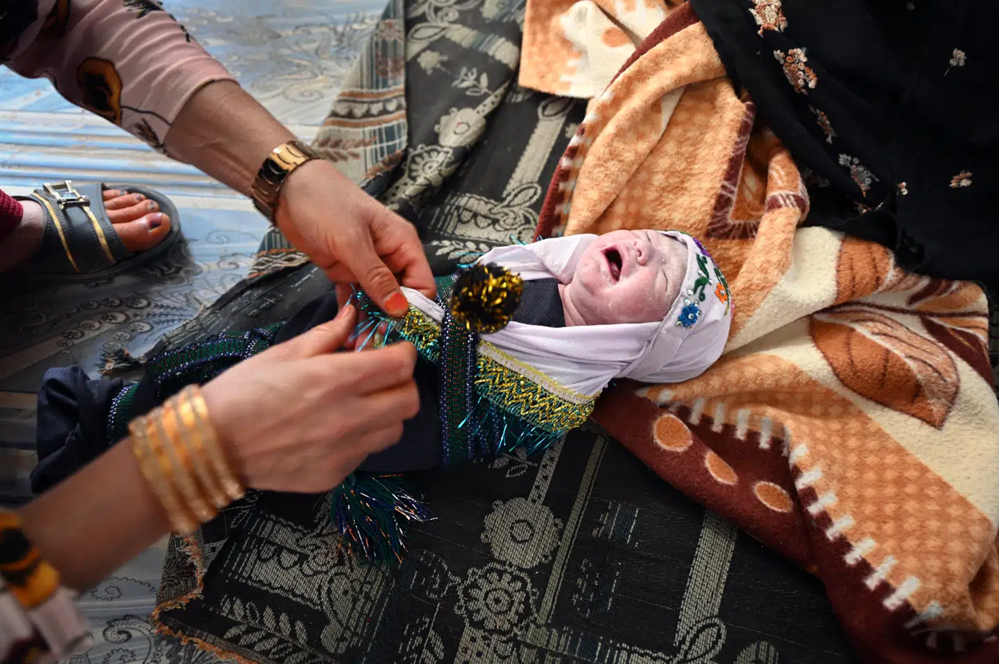 En pige kommer til verden på hospitalet i Musa Qala, hvor sårede danske soldater i sin tid blev behandlet. Foto: Nanna Muus Steffensen