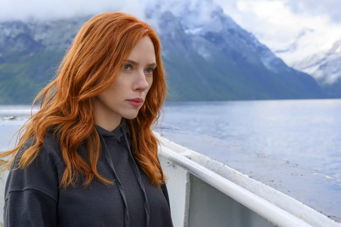 Scarlett Johansson i Marvels Black Widow, som ikke kan ses i de norske biografer. Foto: Marvel Studios, Walt Disney.
