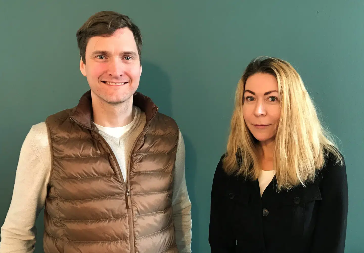 Mikrobiolog Morten Sommer og Lone Frank.