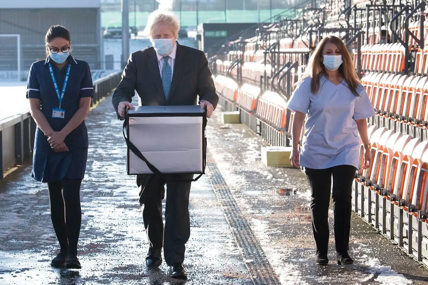 »Kun to procent af EUs befolkning er blevet vaccineret, mens Storbritannien er oppe på 11 procent. Den forskel vil kun øges i de kommende måneder.« Foto: Stefan Rousseau, Reuters/Scanpix