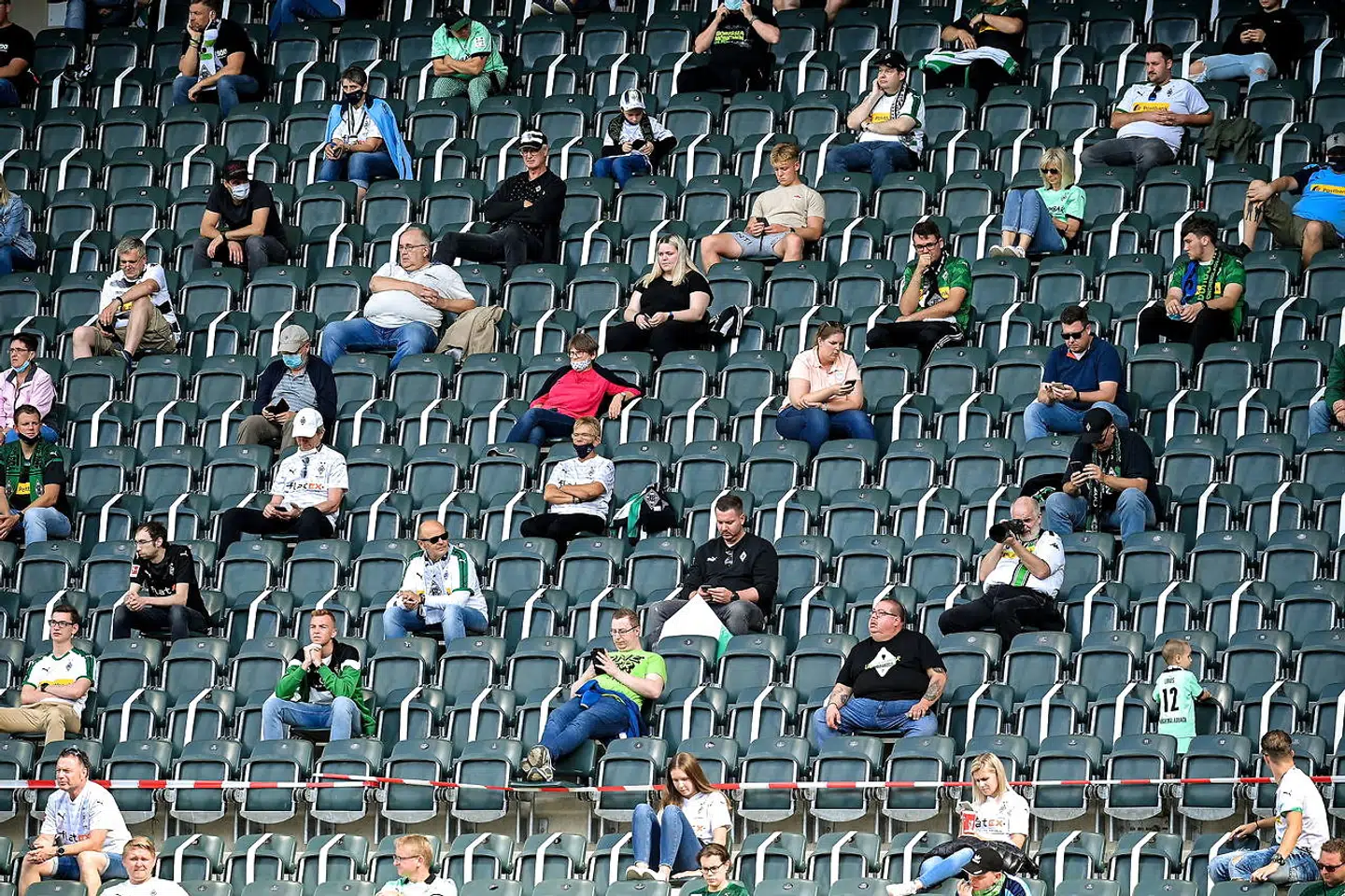 Overholdelse af retningslinjer mod COVID-19 er centralt i bekæmpelsen af coronapandemien. Foto: Ritzau Scanpix