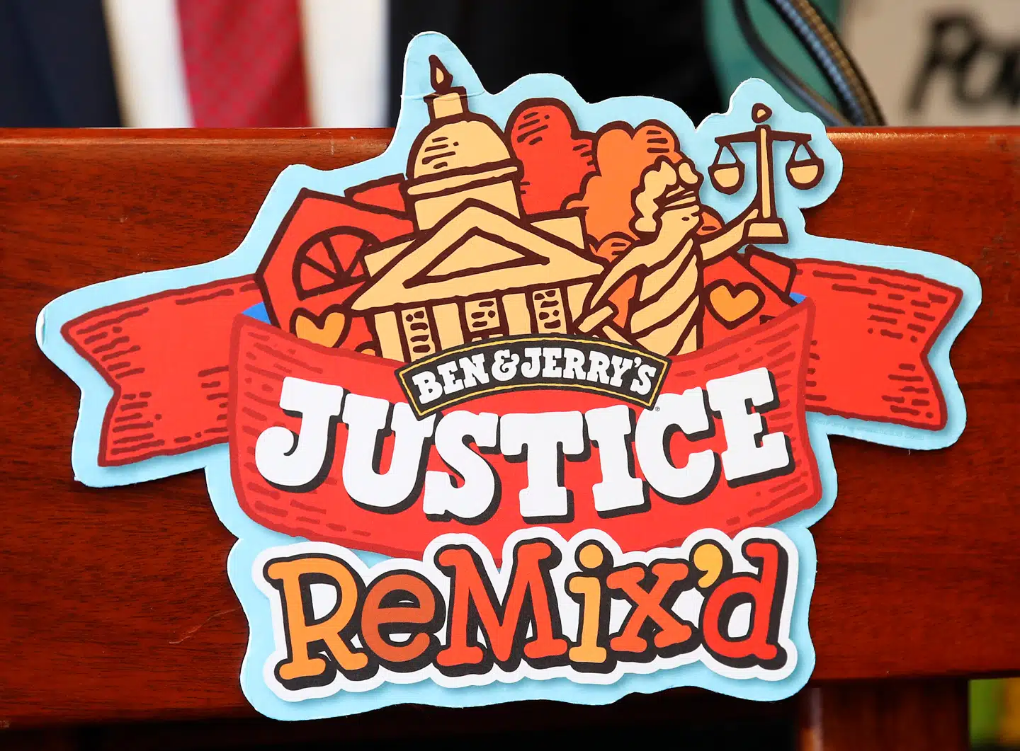 Flødeisen Justice ReMix’d fra Ben & Jerry’s smager af kanel og chokolade – og sætter fokus på strukturel racisme i retssystemet. Foto: Ritzau Scanpix