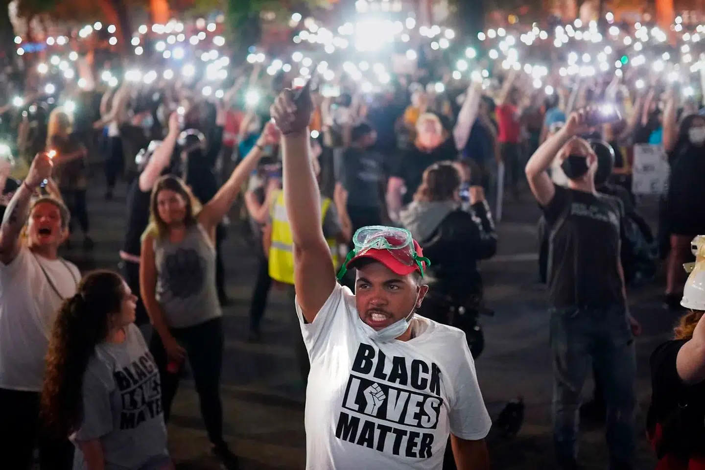 Det er en opskrift på borgerkrig, hvis man vil hævde, at hensigten med systemet er at gøre sorte til ofre for hvide. Foto: Nathan Howard / Getty Images / AFP