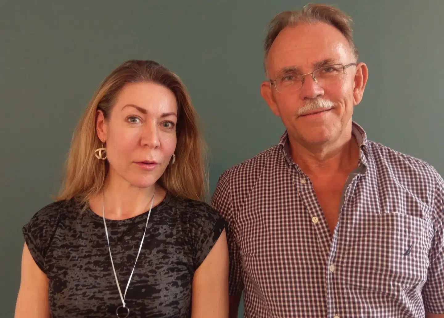 Lone Frank og rumforsker John Leif Jørgensen.