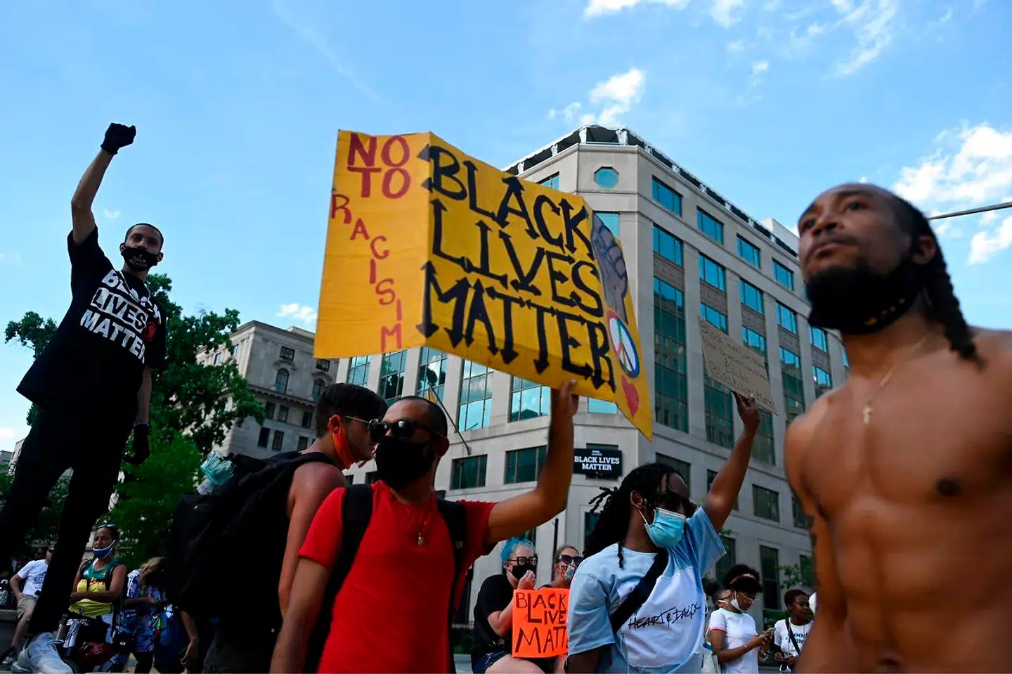Demonstranter på gaden nær Det Hvide Hus i Washington DC. Foto: Andrew Caballero-Reynolds / AFP