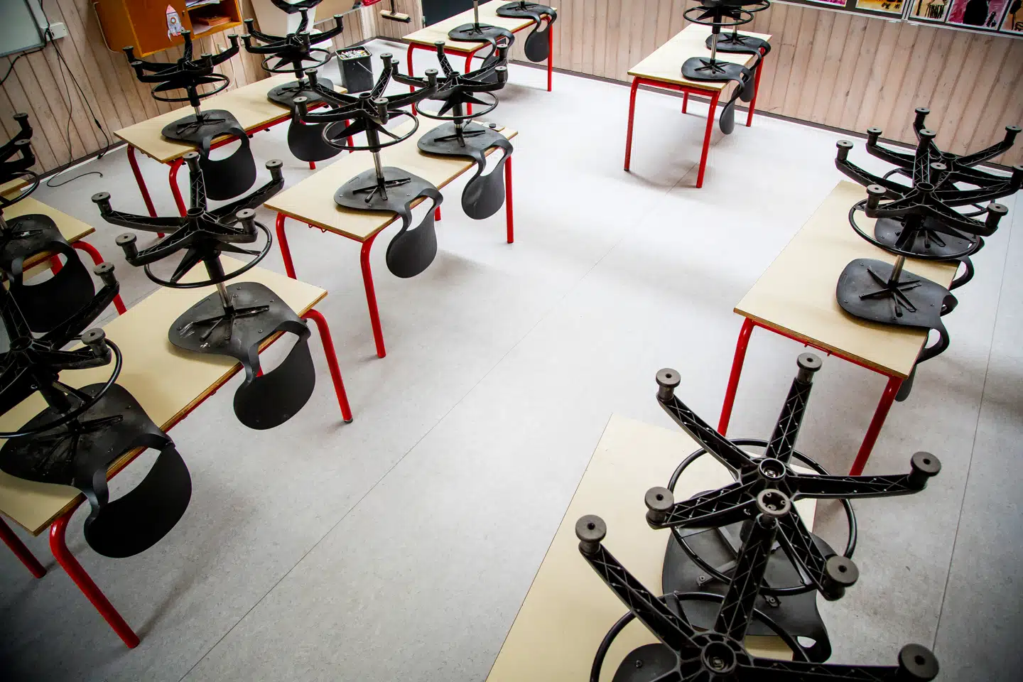 Over hele verden er børn sendt hjem fra skole. Trækker det ud, kan det have varig effekt på elevernes liv og læring. Foto: Mads Claus Rasmussen, Scanpix
