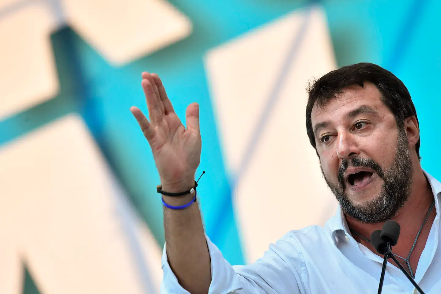 Lederen af Italiens højrenationale parti League, Matteo Salvini, foreslog sidste år tvungen opsætning af krucifikser på alle offentlige bygninger. Foto: Tiziana FAbi/AFP