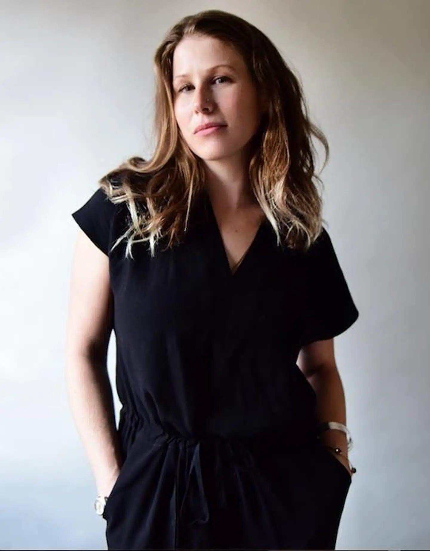 Journalisten Caroline Criado Perez dokumenterer i sin bog udbredelsen af tænkningen »hankøn-hvis-intet-andet-anføres«. Foto: Rachel Louise Brown/pressefoto