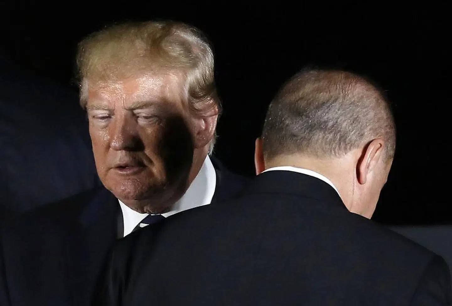 »At USA træder til side og lader Tyrkiet angribe kurdiske områder med en åbenlys plan om en storstilet befolkningsudskiftning er skelsættende,« skriver Martin Krasnik. Foto: Dominique Jacovides/Ritzau Scanpix