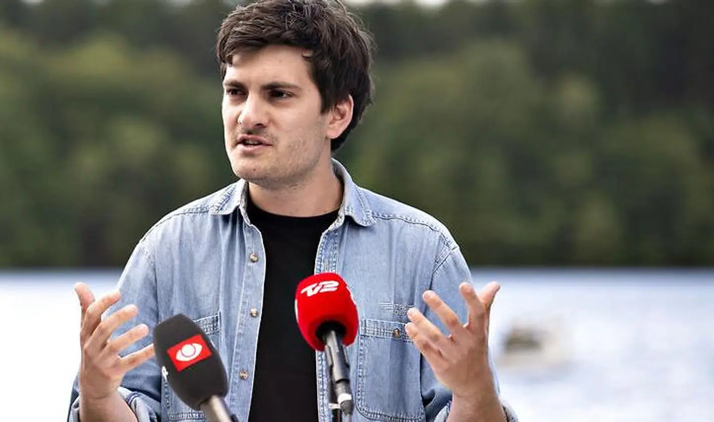 Sofie Lippert fra SF Ungdom kritiserer DSU-formand Frederik Vad Nielsen for sin »kamp mod kampen mod præstationskulturen«. Foto: Henning Bagger/Ritzau Scanpix