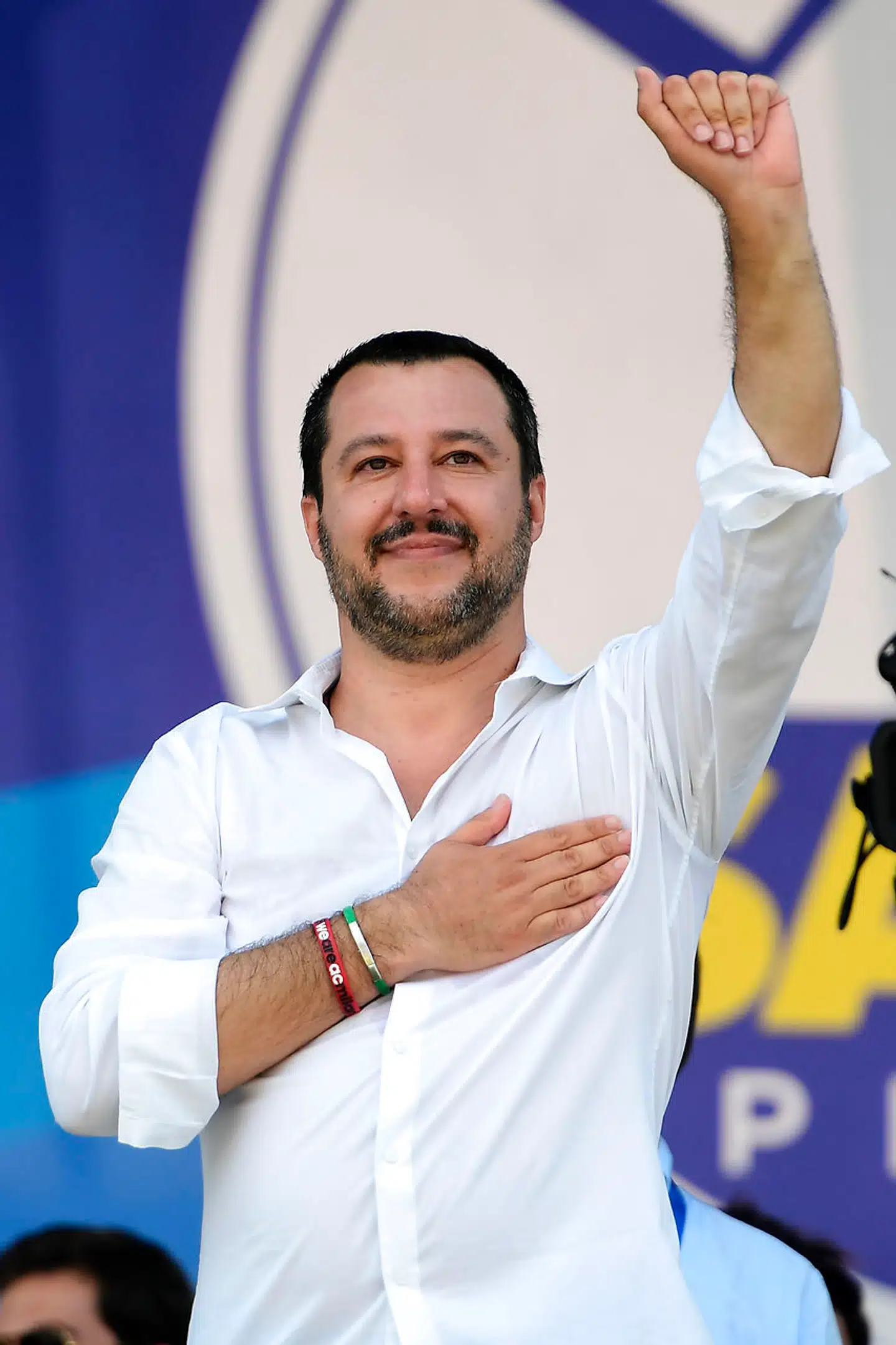Salvini er, uanset hvordan man vender og drejer det, den mest populære italienske politiker siden den fascistiske diktator Mussolini. Foto: Miguel Medina / AFP / Ritzau Scanpix