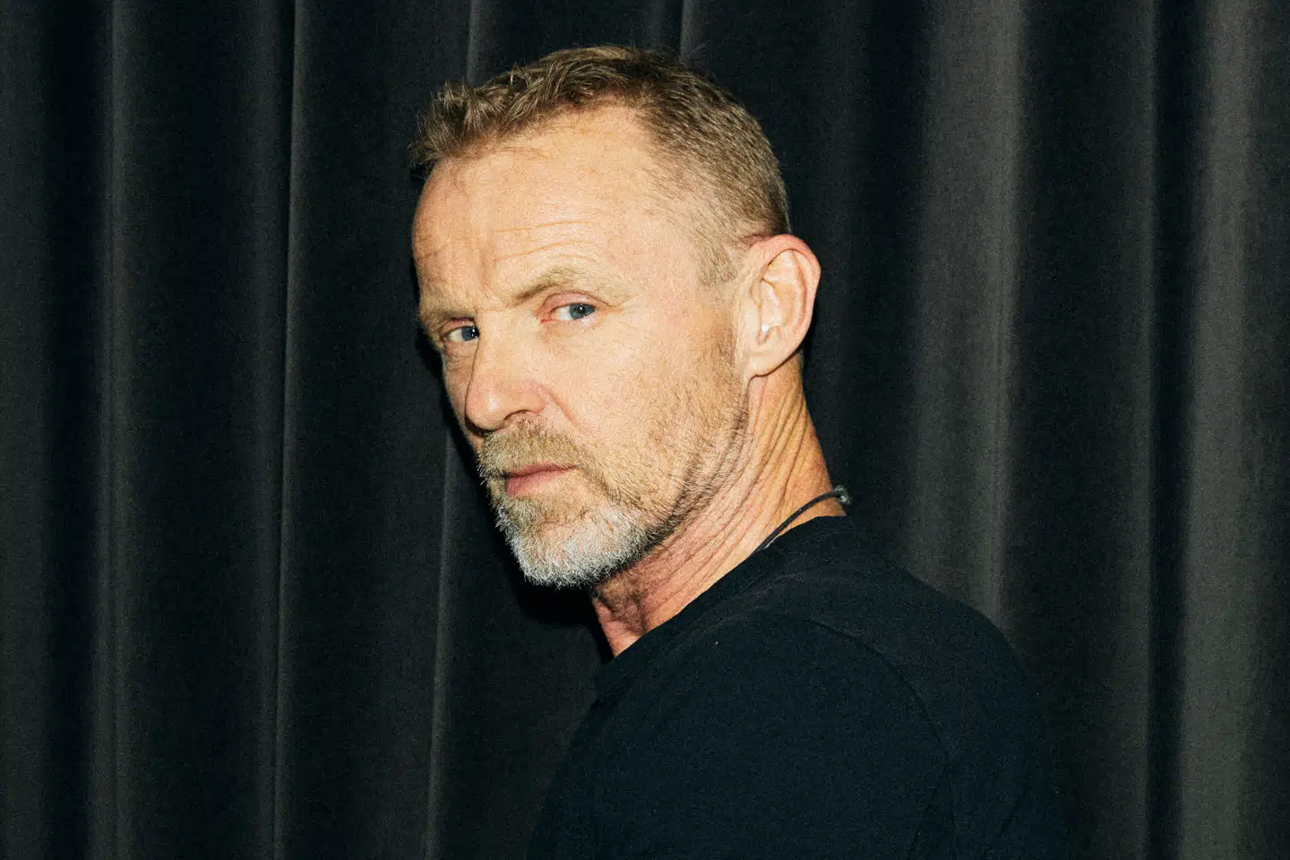 Jo Nesbø, norsk forfatter: »Der lurer altid en lille mistanke om, at han selv er sociopat, at forbryderen er hans spejlbillede, og det er hans erfaring, at hans kærlighed er som et vampyrbid.« Foto: Jonas Pryner Andersen