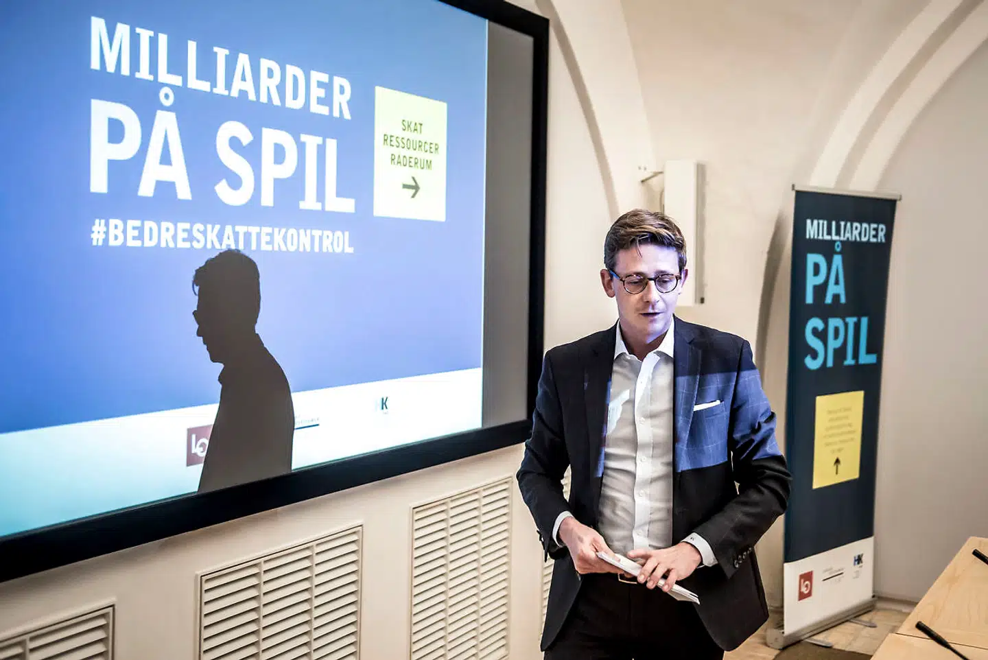 Karsten Lauritzen (V) har som skatteminister svaret på spørgsmål om skandalerne i Skat, men et politisk ansvar er ikke placeret. Arkivfoto: Mads Claus Rasmussen/Scanpix