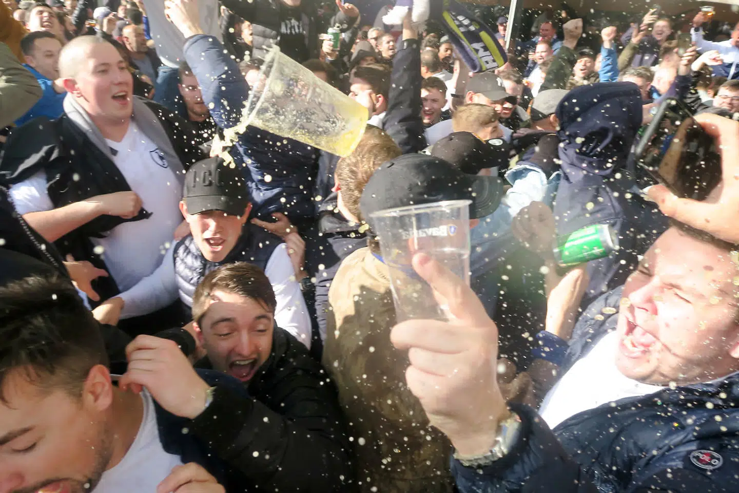 Tottenham-fans fik grund til jubel i Amsterdam. Lørdag 1. juni kan de flytte festen til Madrid, hvor Liverpool venter i Champions Leagues finale 2019. Foto: Tom Jacobs / Reuters
