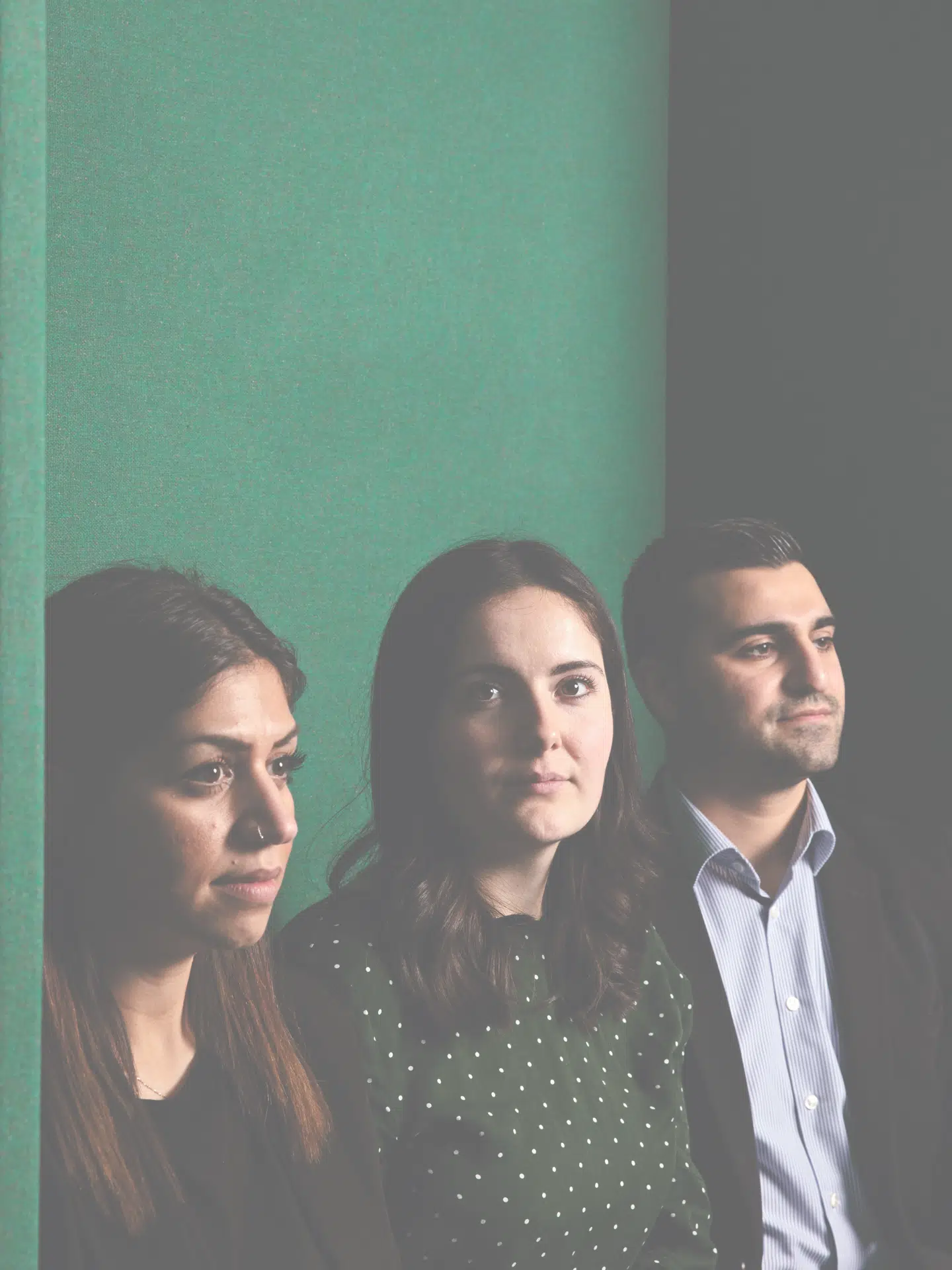 Fatma Kartal, Cansu Agirbas og Mehmet Demir sidder i hovedbestyrelsen for Dansk-tyrkisk Akademiker Union. De laver arrangementer med potentielle rollemodeller, der kan inspirere andre unge med tyrkisk baggrund til at gå den akademiske vej. FOTO: NIELS CHRISTENSEN