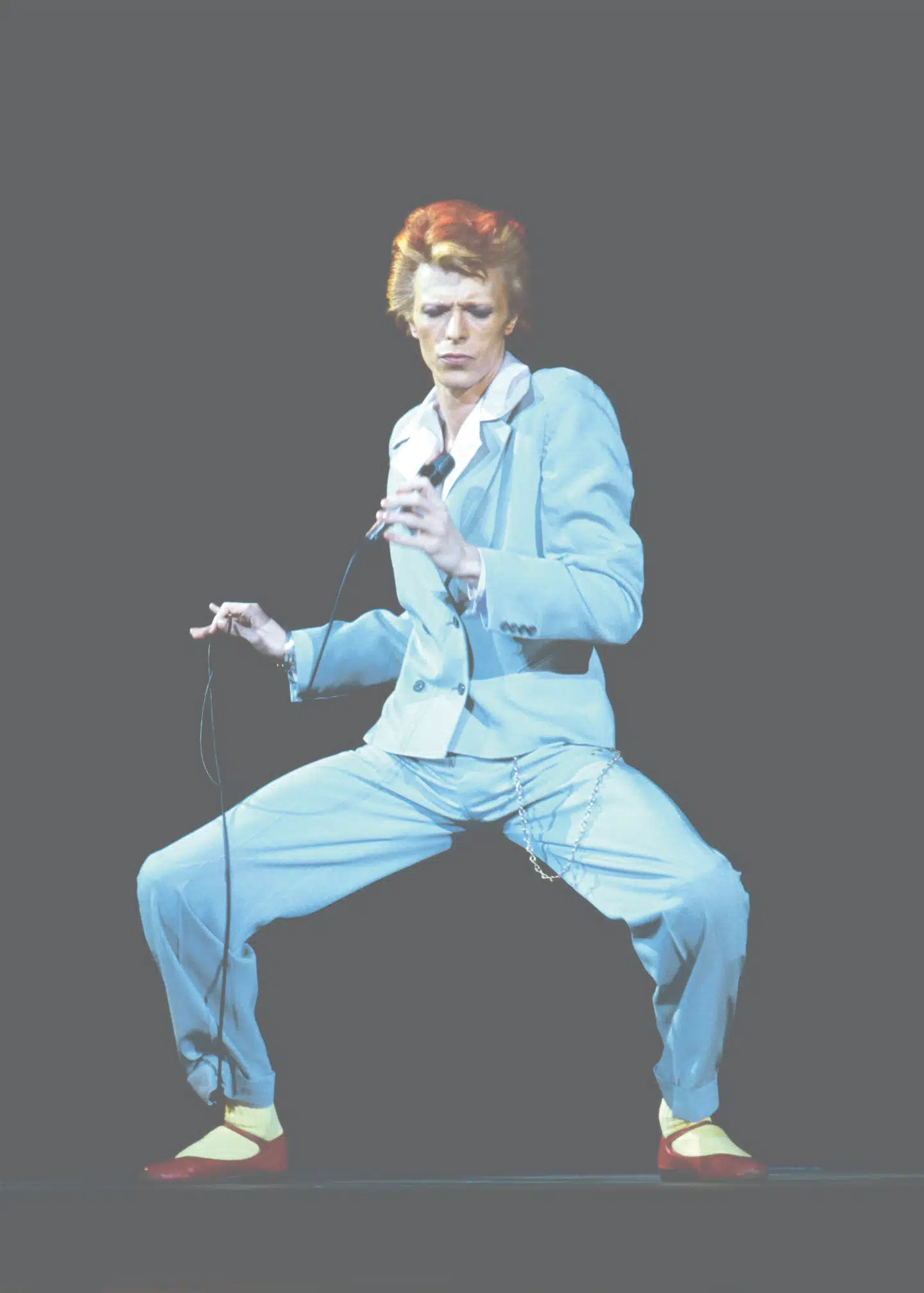 Bowie i en kunstnerisk mere acceptabel periode, nemlig på Diamond Dogs-turnéen i 1974. FOTO: TERRY O'NEILL/GETTY IMAGES