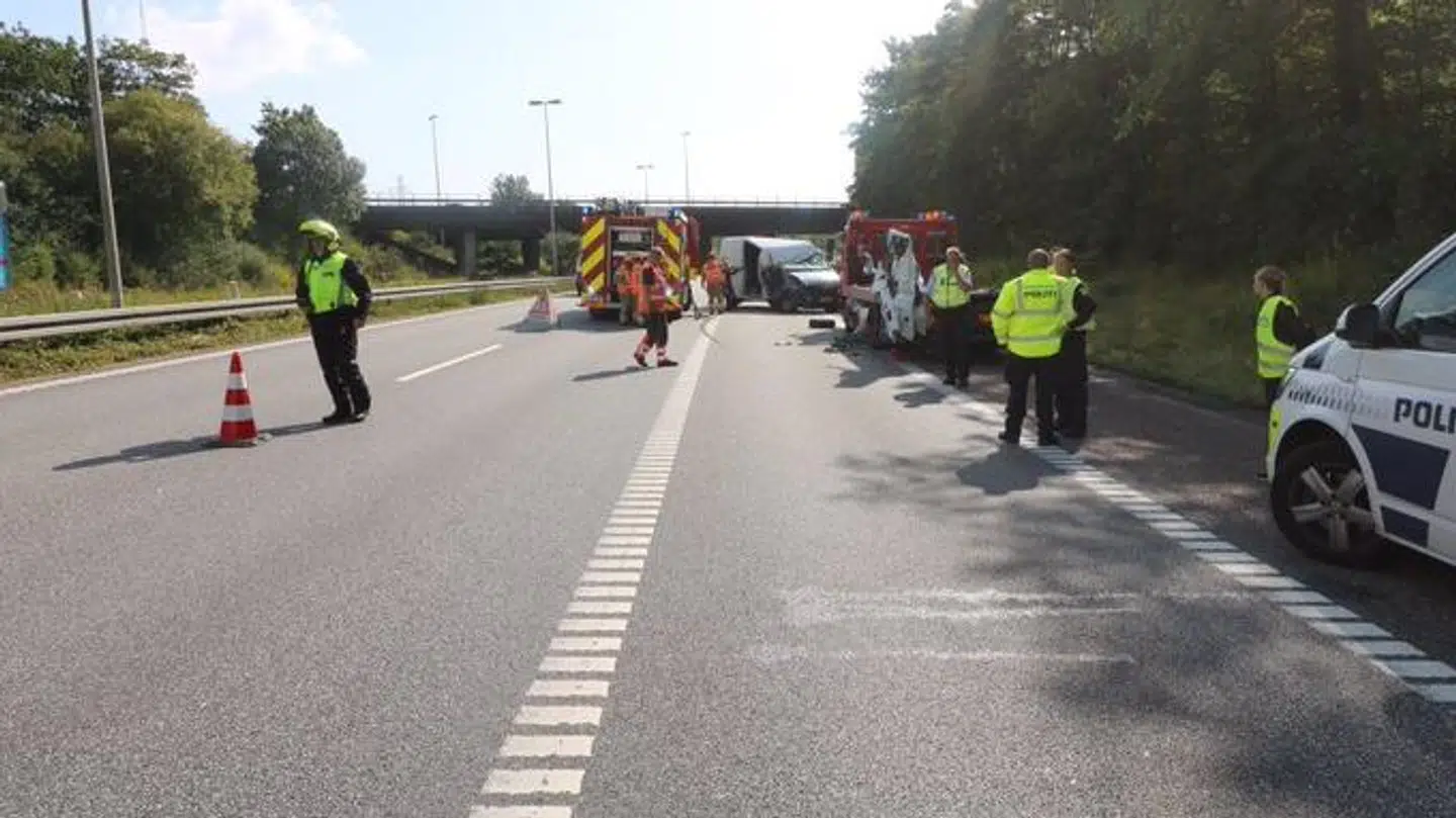 Politiet har selv delt et billede fra ulykkesstedet.