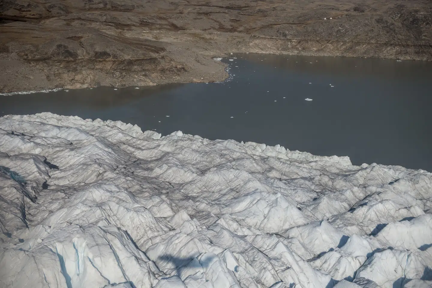 Skibet hedder Ocean Explorer og har 206 personer om bord. Ifølge myndighedernes oplysninger er ingen personer kommet til skade i forbindelse med hændelsen. (Arkivfoto).