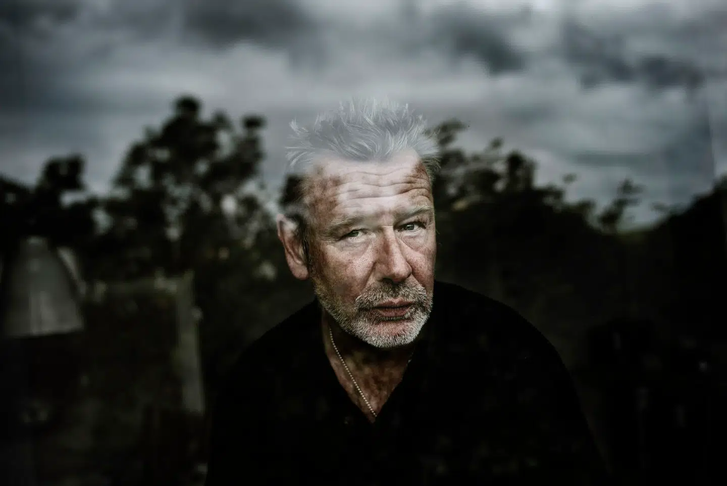 I Rødovre skrev den unge Tomas Espedal sin første roman, som han sendte til et forlag, der godt kunne se, at der var noget at arbejde videre med. Her er han fotograferet i 2019.