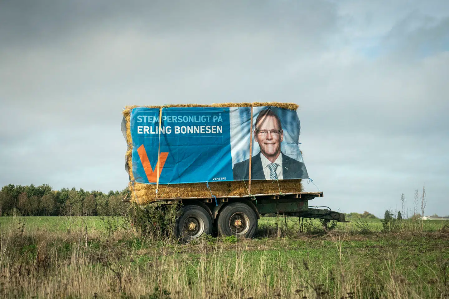 En kommende CO2-afgift skal ligge i køledisken - og ikke hos landmændene, mener Venstres landbrugsordfører, Erling Bonnesen.